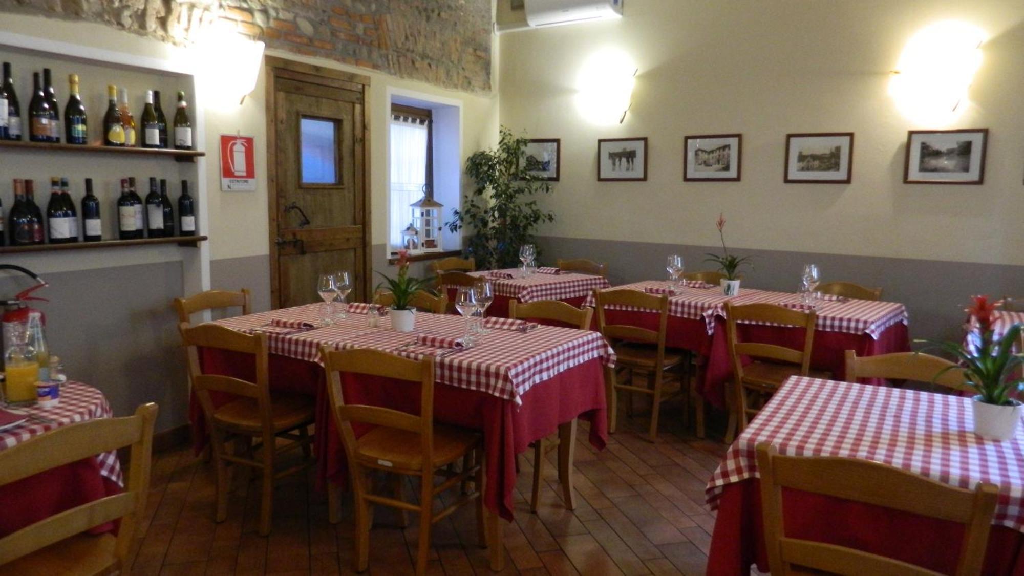 Готель Osteria San Giuseppe Ceriano Laghetto Екстер'єр фото